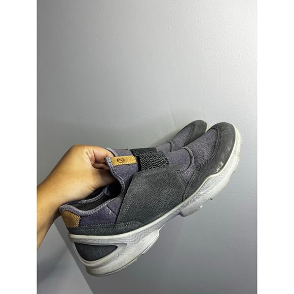 Women`s ECCO BIOM Street Outdoor Slip On Sneakers Yak Leather/Textile Size 9 - Picture 1 of 6